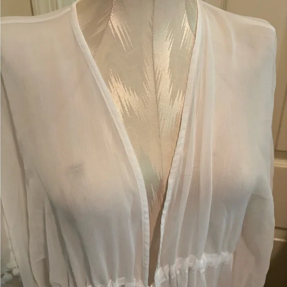 Nine West one size NWT $36 White Sheer Kimono with Pom Pom Trim fun beach cover - Picture 11 of 12